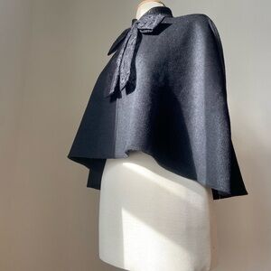 Feminine Party Cape 🥂